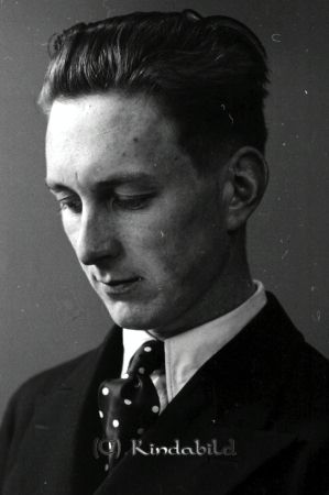 Göte Eriksson Yxsmedshult Kisa
raja
Göte Eriksson Yxsmedshult Kisa
Porträtt-Man
Nyckelord: Eriksson Yxsmedshult