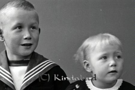 Gunnar Larsson Mejeriet Rothult
raja
Porträtt-Barn 2 st barn
Gunnar Larsson
Nyckelord: Larsson Rothult