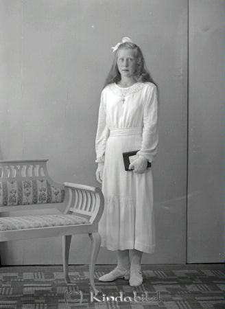 Sara Boberg Kjettestorp
raja
Sara Boberg  
Porträtt-Kvinna Konfirmationsfoto

raja
Pappan hette Thor. Sara är syster till Lennart Boberg. 
Källa: Ingmar

Nyckelord: Boberg Kjettestorp