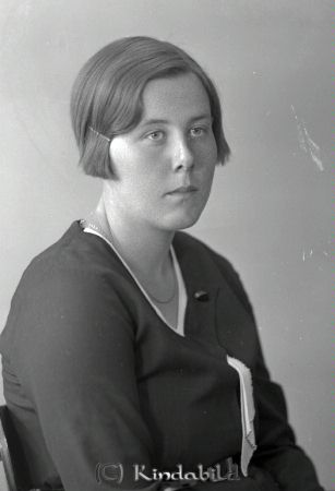 Nina Fransson Vallingedal Hycklinge
raja
Nina Fransson  
Porträtt-Kvinna
Nyckelord: Fransson Vallingedal