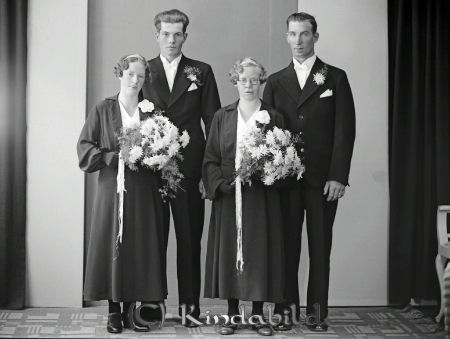 KGJ Andersson Korpklev Kisa
raja
KGJ Andersson  
Brudpar två stycken brudpar
Nyckelord: Andersson Korpklev