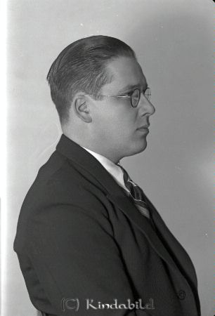 Sven Wahlström Horn
raja
Sven Wahlström  
Porträtt-Man
Nyckelord: Wahlström Horn