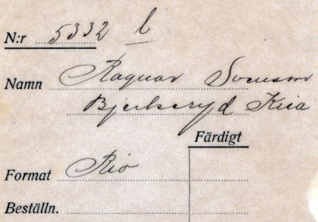 Ragnar Svensson Bjerkeryd Kisa
Ragnar Svensson Bjerkeryd Kisa
Nyckelord: Svensson Bjerkeryd