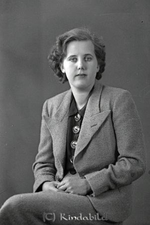 Eklund Ingegärd Ekebo Kisa
raja
Eklund Ingegärd Anna Stina
Porträtt-Kvinna

raja
Gift 1934 med Gösta Eklund född 1909. 
Källa: Gerd Pettersson

Nyckelord: Eklund Ekebo