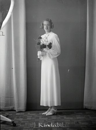 Holm Ingrid Oppeby
raja
Holm Ingrid 
Porträtt-Kvinna konfirmationsfoto
Detta är min faster INGRID Holm /Henrietta Hall född Holm
Nyckelord: Holm Oppeby