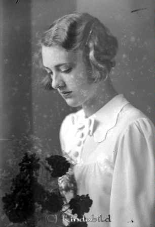 Holm Ingrid Oppeby
raja
Holm Ingrid 
Porträtt-Kvinna konfirmationsfoto 
Detta är min faster INGRID Holm /Henrietta Hall född Holm
Nyckelord: Holm Oppeby