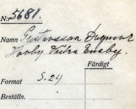 Gustavsson Dagmar Hovby Västra Eneby
Gustavsson Dagmar Hovby Västra Eneby
Nyckelord: Gustavsson Hovby