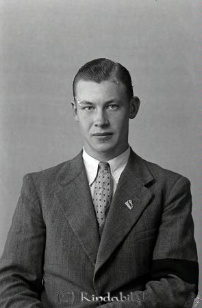 Gustavsson Allan Mejerit Tidersrum
raja
Gustavsson Allan 
Porträtt-Man
Nyckelord: Gustavsson Tidersrum