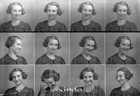 Nilsson Gunnborg Rödingehult Kisa
raja
Nilsson Gunnborg 
Porträtt-Kvinna

raja
Gunborg Nilsson född 1921 i Kisa
Dotter till Johan August Nilsson och Gerda Maria född Andersson.
Gifte sig med Axel Gustav Tore Gustafsson född 1917 i Hycklinge.
De bosatte sig i Tallåsen Kimstad, har en dotter Eva Kristina född 1947.
Källa: Kyrkoarkiv Kisa, folkräkning 1970. 
Källa: Gerd Pettersson

Nyckelord: Nilsson Rödingehult