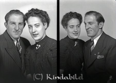 Tejle Sigvard Flytthem Horn
raja
Tejle Sigvard  
Familjeporträtt en kvinna en man

raja
Sigvard och Aina Tejle, Flytthem, Horn. 
Källa: Tommy Karlsson


Nyckelord: Tejle Flytthem
