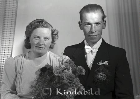 Svensson Josef Väprödsle Ulrika
raja
Svensson Josef  
Brudpar
Nyckelord: Svensson Väprödsle
