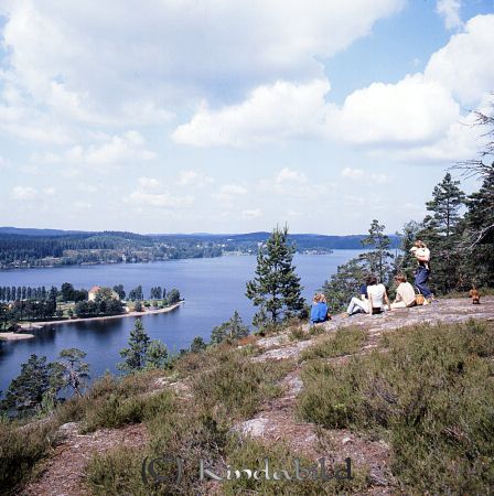 Kindavyer
raja
Vy över Norra Vi fjärden 
