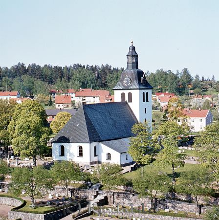 Kindavyer
raja
Kisa kyrka fotograferad från Borgarberget 
Nyckelord: Kyrka Kisa