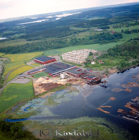Kindavyer
raja
Kindasågen
Nyckelord: Kindasågen Kisa