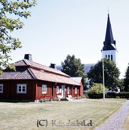 Malexander
raja
Byggnad med säteritak bredvid Malexander Kyrka 
Nyckelord: Kyrka Malexander