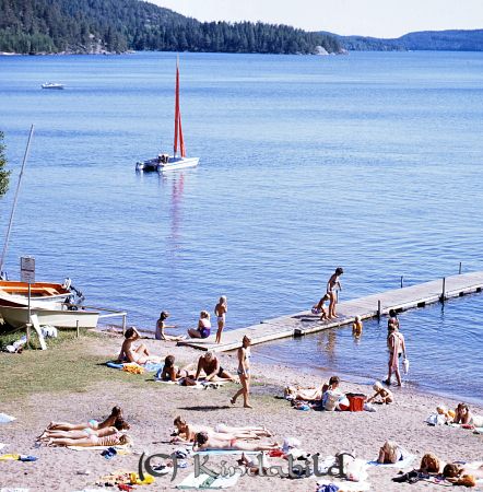 Malexander
raja
Badplatsen vid sjön Sommen i Malexander 
Nyckelord: Sommen i Malexander