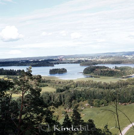 Kindavyer
raja
Bild över en sjö
Nyckelord: Sjö Kisa