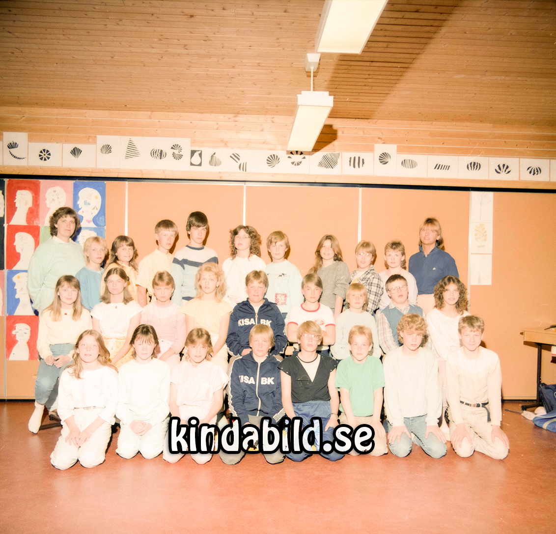 Bäckskolan Kisa Årskurs 6
raja
Klassfoto

Nyckelord: Bäckskolan Kisa 
