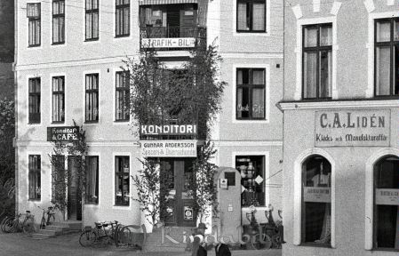 Midsommarfirande tingshustorget
Midsommarfirande tingshustorget
Nyckelord: Midsommarfirande tingshustorget