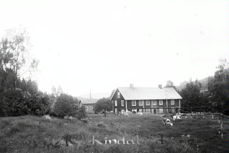 Bebyggelse ladugård landskap djur
godj
Bebyggelse ladugård landskap djur
Nyckelord: Bebyggelse ladugård landskap djur