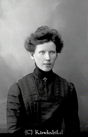 Elsa Andersson, Kättestorp (Kettestorp)
godj
Beställningstext: Elsa Andersson, Kättestorp (Kettestorp) 
Nyckelord: Andersson Kättestorp Kettestorp