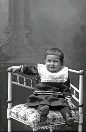 Selma Bard Kisa
godj
Selma Bard Kisa
Nyckelord: Selma Bard