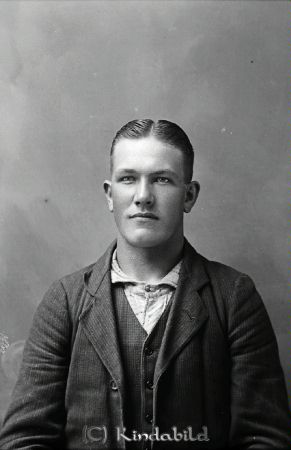 Konrad Sanderholm Svederna Kättilstad Hägerstad
godj
Konrad Sanderholm Svederna Kättilstad Hägerstad
Nyckelord: Sanderholm Svederna