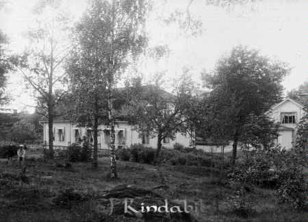 Bebyggelse Hus Landskap
godj
Bebyggelse Hus Landskap
�?gården på Vimmerbyvägen
Nyckelord: Bebyggelse Hus Landskap
