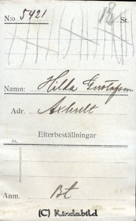 Hilda Gustafsson Axhult
Hilda Gustafsson Axhult
"Kalle Bellman" och hans två systrar
Carl Axel 1894-1929
Hilda Kristina 1890-1926
Anna Maria 1888-1919
Mor Kristin dog 1949,  95 år gammal
Nyckelord: Gustafsson Axhult