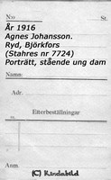 Filnamn=Stahre - 7724 - kve - as - 45 - Bak.jpg
Filstorlek=19KiB
Dimensioner=276x450
Uppladdade datum=Sep 15, 2006 Stahre - 7724 - kve - as - 45 - Bak.jpg