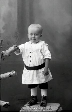 Ivar Karlsson Hanelund Ulrika
godj
Ivar Karlsson Hanelund Ulrika
gepe
Ivar Vivian Ivås (antog namnet Ivås)
Källa: Folkräkning 1970
Nyckelord: Karlsson Hanelund