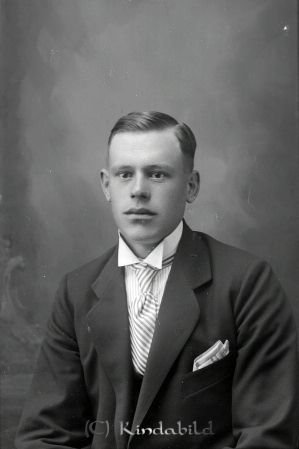 Axel Asklöf  Kättilstad
godj
Axel Asklöf  Kättilstad
Nyckelord: Asklöf Kättilstad