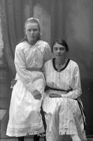 Filnamn=Stahre - 9425.jpg
Filstorlek=21KiB
Dimensioner=298x450
Uppladdade datum=Jan 19, 2007 Stahre - 9425.jpg