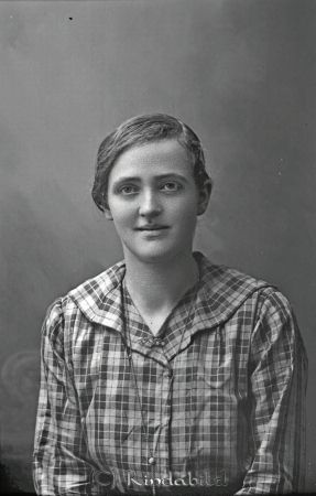 Hilda Jonsson  Årteryd  Hägerstad
godj
Hilda Jonsson  Årteryd  Hägerstad
Nyckelord: Jonsson Årteryd