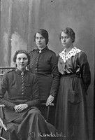 Filnamn=Stahre - 9553.jpg
Filstorlek=23KiB
Dimensioner=304x450
Uppladdade datum=Sep 16, 2006 Stahre - 9553.jpg