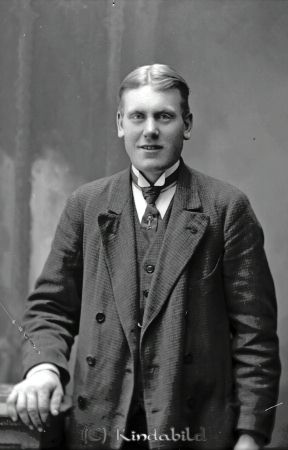 Ture Gustafsson  Jordberg  Ulrika
godj
Ture Gustafsson  Jordberg  Ulrika
gepe
Utvandrade till Nordamerika 1920 och återkom till Ulrika 1932.
Uppgifter från Ulrikaboken
Nyckelord: Gustafsson Jordberg