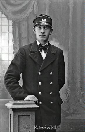 Karl Pettersson  Ekstugan
godj
Karl Pettersson  Ekstugan
Man i uniform
Nyckelord: Pettersson Ekstugan