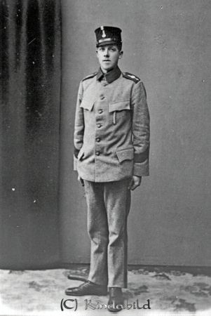 Gustaf Andersson  Solltorp   Tidersrum
godj
Gustaf Andersson  Solltorp   Tidersrum
Man i landstormsuniform
Nyckelord: Andersson Solltorp