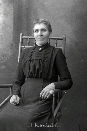 Alwa Ljung Bjärkeryd
godj
Alwa Ljung Bjärkeryd

raja
Alma Gustava Ljung född 1870 i Västra Eneby Ogift hushållerska
Död 1957 på Kisa ålderdomshem.
Källa: Sv dödbol 
Källa: Gerd Pettersson

Nyckelord: Ljung Bjärkeryd