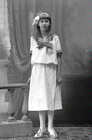 Hanna Wennerberg  Kisa
godj
Hanna Wennerberg  Kisa

raja
Hanna Leonora Wennerberg född 1907 i Kisa, dotter till Anders Johan Wennerberg född 1875 i Hägerstad och Ida Wilhelmina Månsson från Horn.
 Hanna gifte sig med Paul Björkman från Stockholm. 1970 bor de i Stockholm.
 Källa: Folkräkning 1970. 
Källa: Gerd Pettersson
Nyckelord: Hanna Wennerberg