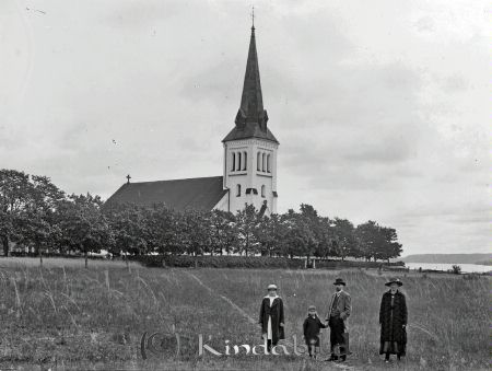 Kyrka  Landskap  4 personer    Malexanders kyrka
godj
Kyrka  Landskap  4 personer
Malexanders kyrka
Nyckelord: Kyrka Landskap