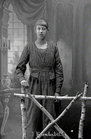 Linnéa Sandell  Tjusta  Slätmon
godj
Linnéa Sandell  Tjusta  Slätmon

raja
Helga Linneá Elisabet född 1904 i V Eneby, hennes son Rune född 1929 
Källa: Gerd Pettersson

Nyckelord: Linnéa Sandell
