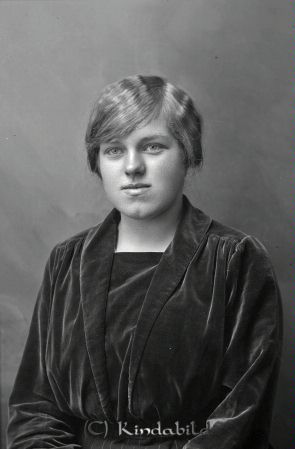 Norma Pettersson  Pettersborg  Yxsmedshult  Kisa
godj
Norma Pettersson  Pettersborg  Yxsmedshult  Kisa
Nyckelord: Pettersson Pettersborg
