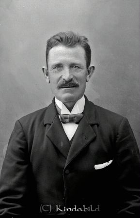 Axel Andersson  Verfveln
godj
Axel Andersson  Verfveln
Nyckelord: Andersson Verfveln