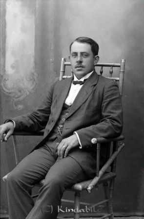 Insp Arvid Karlsson Brovalla Verfveln
godj
Insp Arvid Karlsson Brovalla Verfveln 
Nyckelord: Karlsson Brovalla