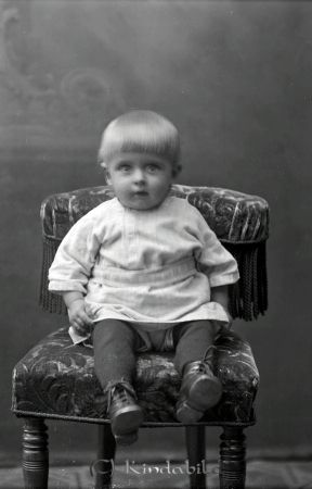 Karl Gustafsson  Jonsbo  Horn
godj
Karl Gustafsson  Jonsbo  Horn

raja
Evert Gustafsson född 1924 10 05 Jonsbo Horn.
Gift med Marianne f. Johansson fr Rumma i Horn
Barn: Gudrun f. 1956 01 16 Lärare
Källa: Sune Holgersson (Evert Gustafsson, Jonsbo Horn) 

raja
Evert Gustafsson avled 2012 03 30 
Källa: Sune Holgersson (Evert Gustafsson, Jonsbo Horn) 




Nyckelord: Gustafsson Jonsbo