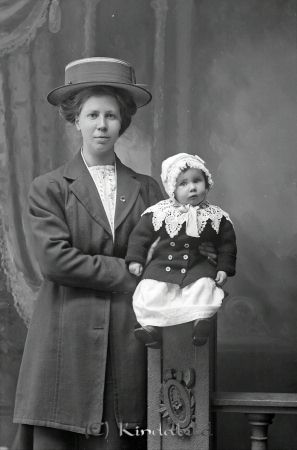 Helga Larsson Linneskrädderiet
 
