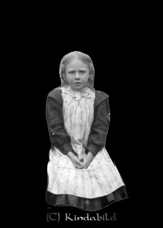 Ellen Hektor Gransbo Malexander
godj
Ellen Hektor Gransbo Malexander

raja
Ellen Maria född 1891 i Måla Kisa.
Gift med Anders Gustaf Emil Johansson född 1877 i Askfällorna i Malexander. Han dog 1957 i Soltomta Malexander. 
Ellen dog 1959 i Soltomta.
Barn till dem var Inger Maria född 1936.
Fotot är en efterbeställning 
Källa: Kyrkoarkiv Malexander och Folkräkning 1970 
Källa: Gerd Pettersson

Nyckelord: Hektor Gransbo