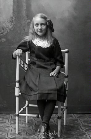 Janne Svenssons flicka Kisa
 godj
Janne Svenssons flicka Kisa
Lilly

raja
Lily Davida Matilda Svensson född 1904 i �?seda.
Hon dog 1991 i Spånga Stockholm
Källa: Sv dödbok 
Källa: Gerd Pettersson

Nyckelord: Janne Svenssons