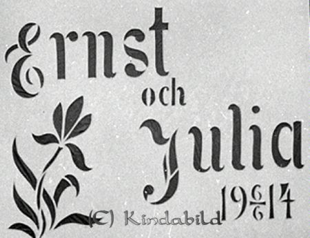 Textad tavla
Textad tavla till brudportalen med texten
"Ernst och Julia" 19- 6/6 -14
Nyckelord: Textad tavla